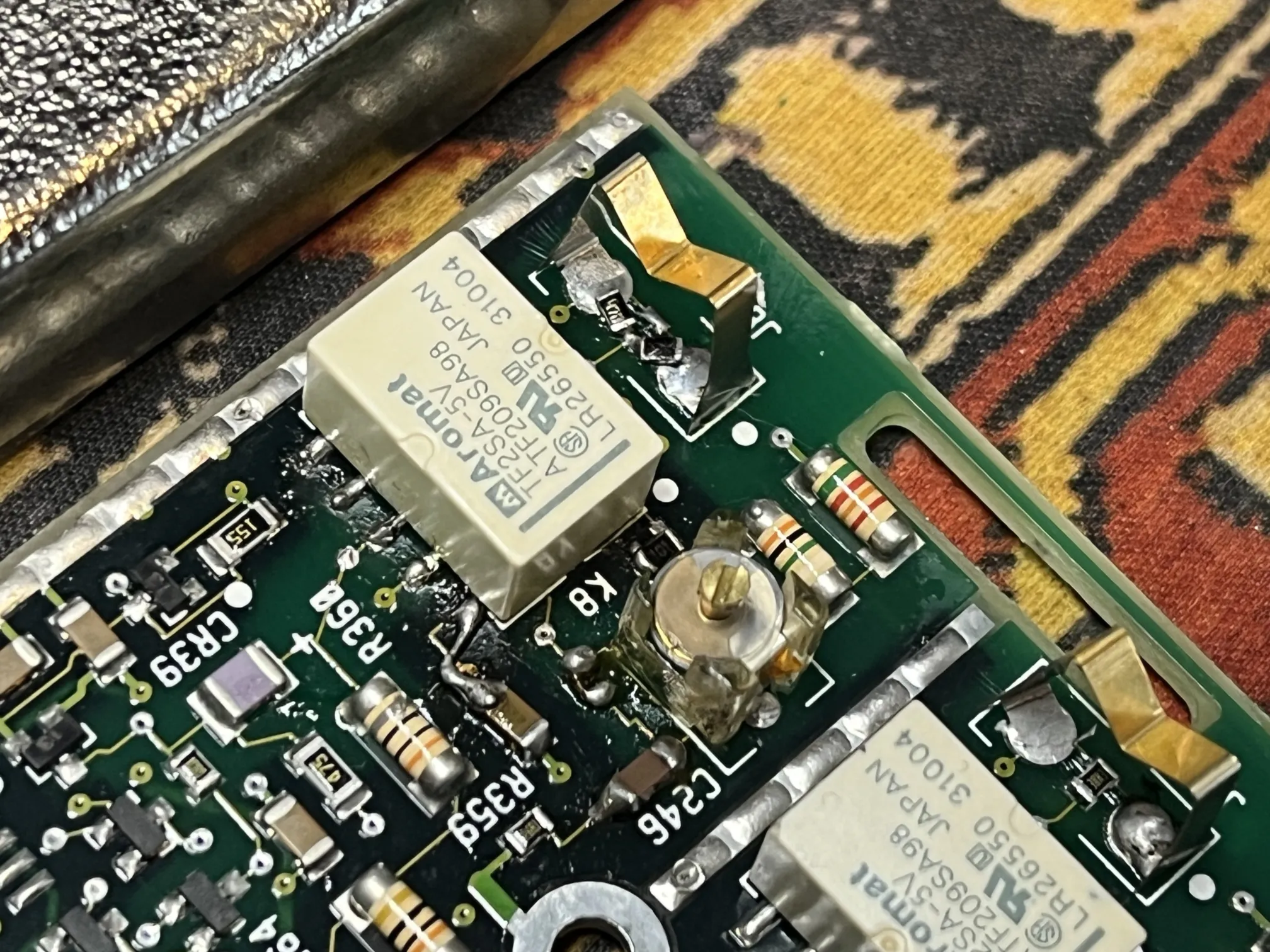 oscilloscope's attenuator circuit with replaced components